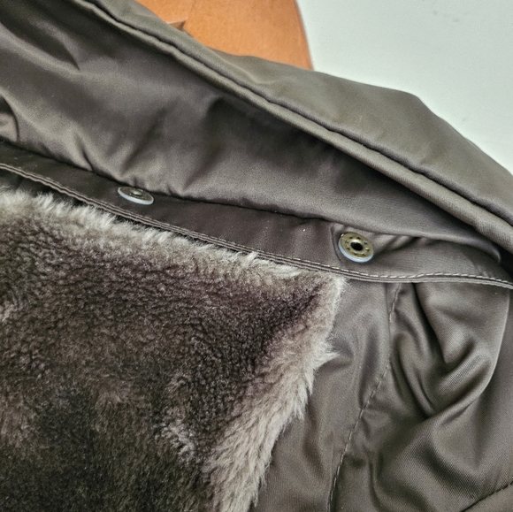 Club Monaco XS Olive Coat Detachable Hood Detachable Fur - Picture 5 of 9